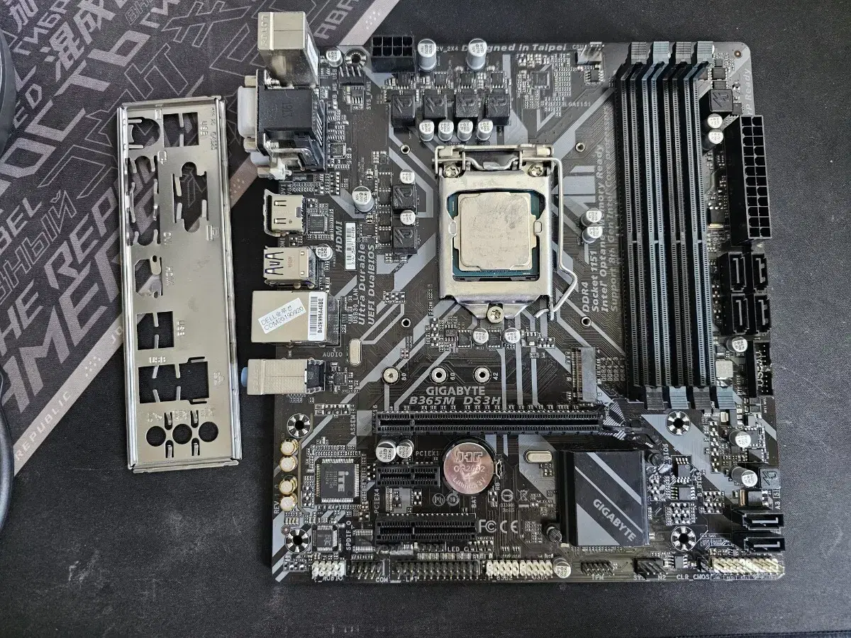 GIGABYTE B365M DS3H 메인보드 세트